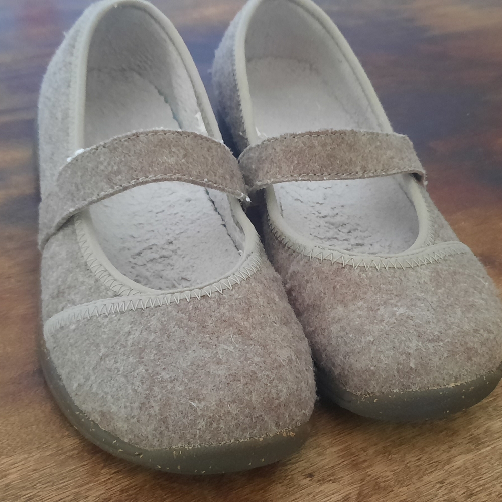 L.L. Bean Tan Loafers Cozy Flats